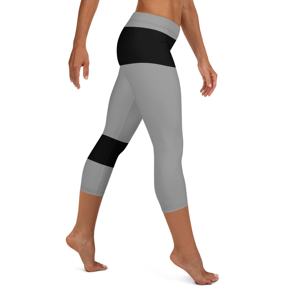 She'va Capri Athletic Leggings (gry/blk)
