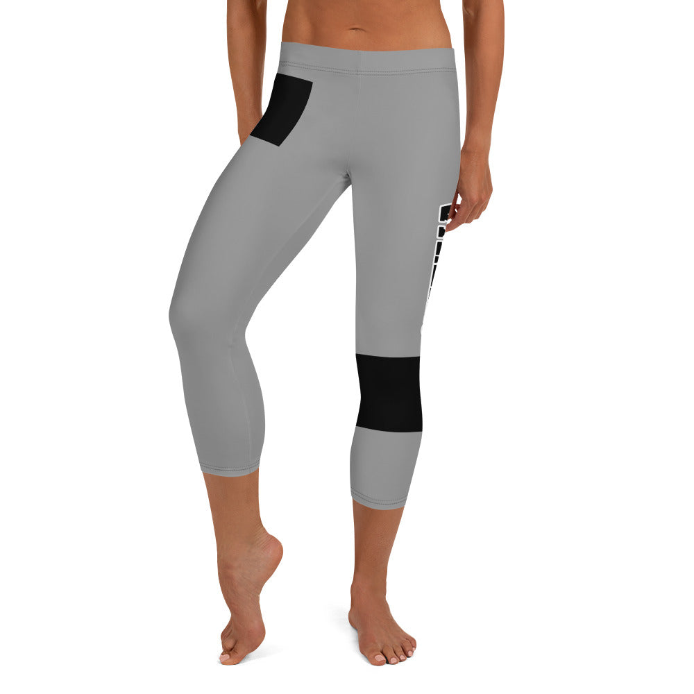 She'va Capri Athletic Leggings (gry/blk)