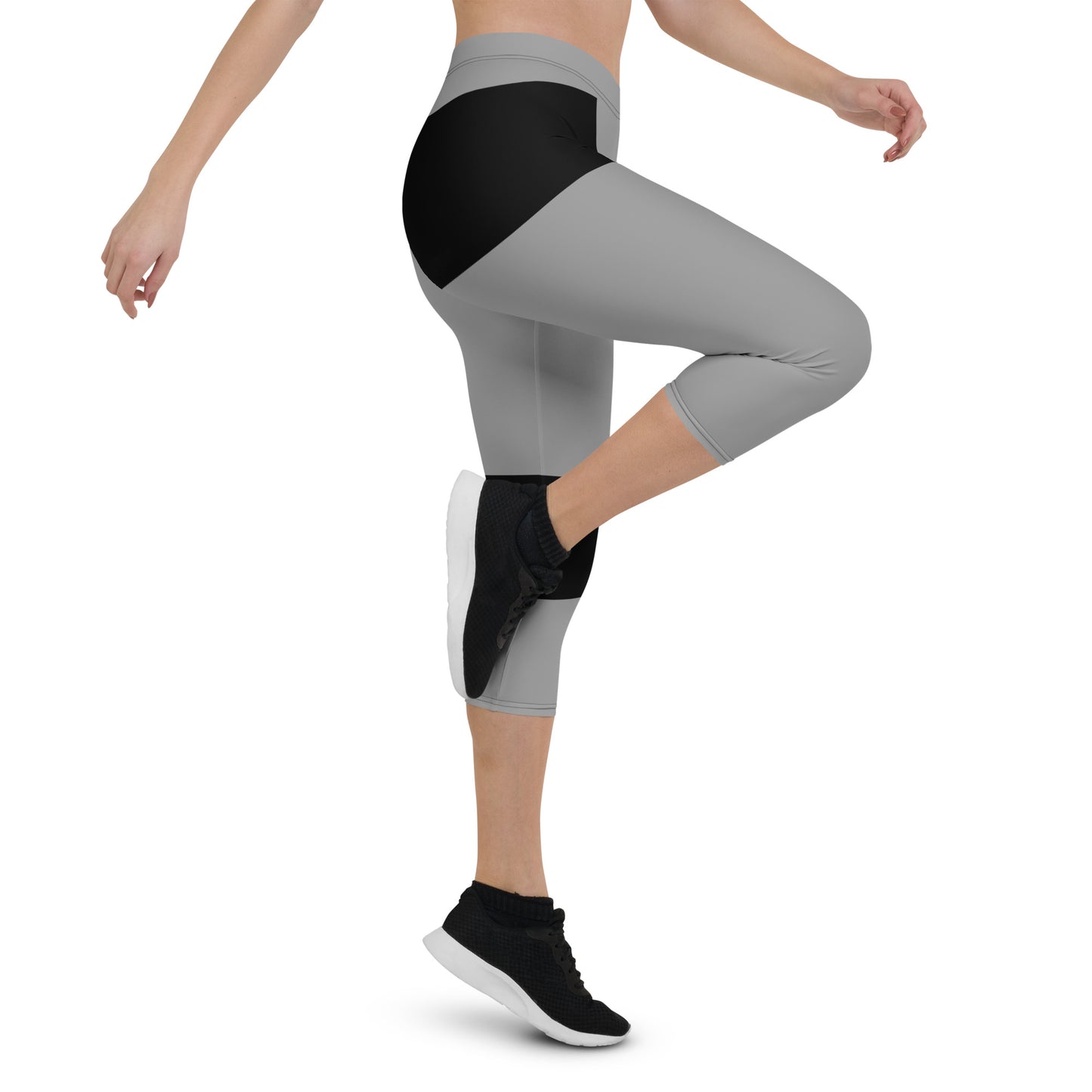 She'va Capri Athletic Leggings (gry/blk)