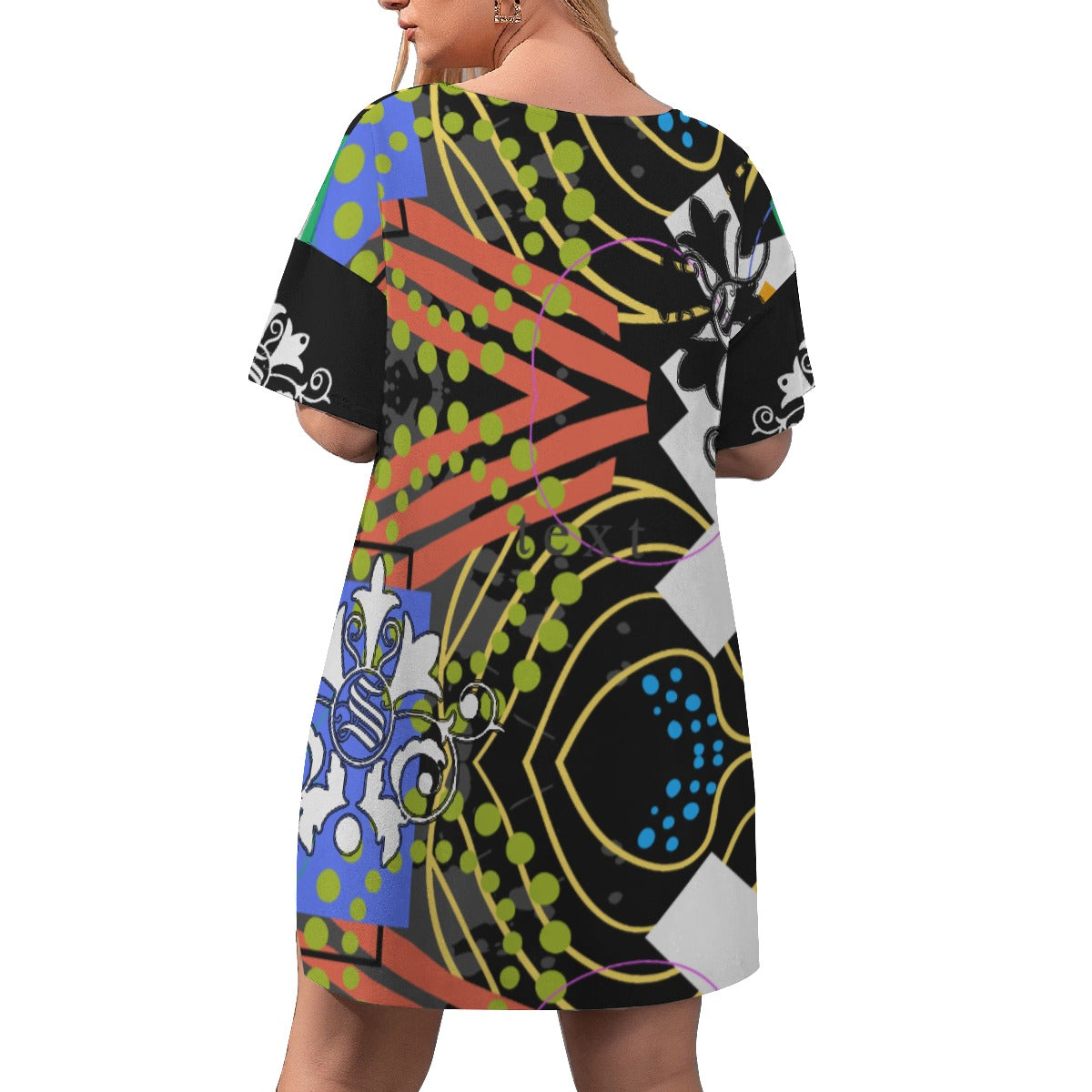 She'va Women's Drop-Shoulder T-Shirt with Side Split with Shorts DOTS  (Plus Size)